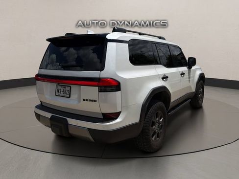 Used 2024 Lexus GX 550 AWD/4WD image 5
