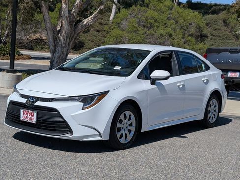 Used 2024 Toyota Corolla LE image 11