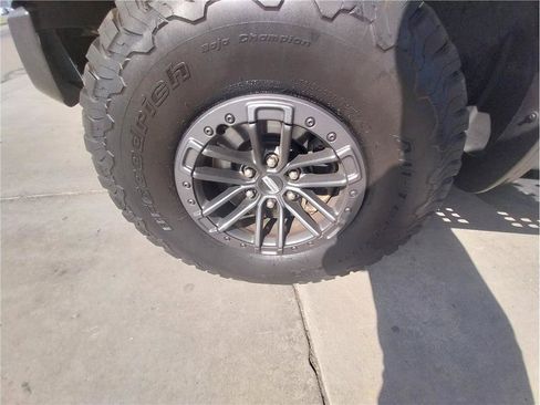 Used 2020 Ford F150 Raptor w/ Equipment Group 802A Luxury AWD/4WD image 12