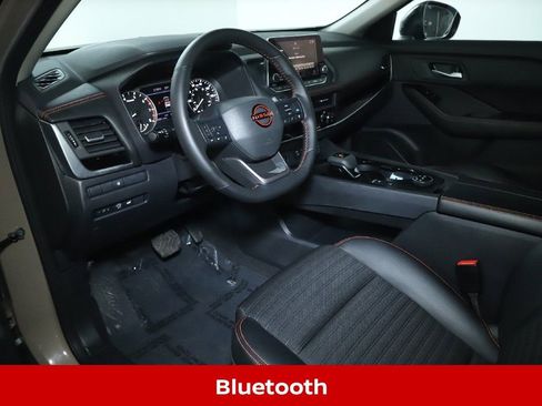 Certified 2025 Nissan Rogue SV image 16