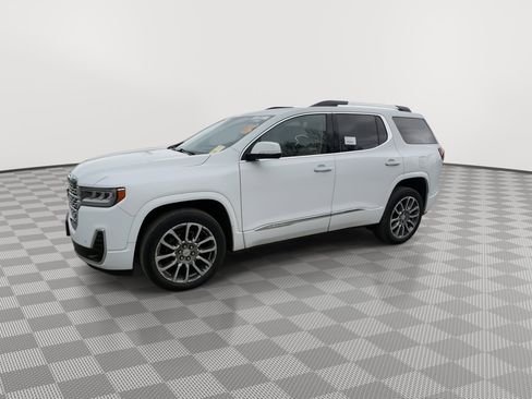 Used 2023 GMC Acadia Denali AWD/4WD image 4