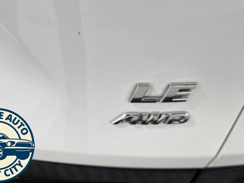 Used 2020 Toyota RAV4 LE w/ All Weather Liner Package image 29