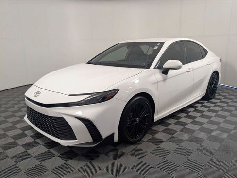 Certified 2025 Toyota Camry SE FWD image 2