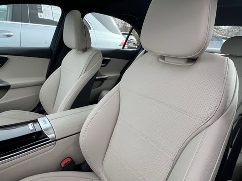 Used 2024 Mercedes-Benz C 300 4MATIC Sedan image 16