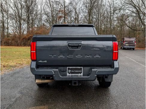 Used 2024 Toyota Tacoma SR5 AWD/4WD image 6