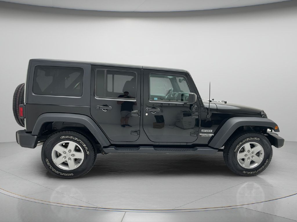 Used 2018 Jeep Wrangler Unlimited Sport S AWD/4WD image 6