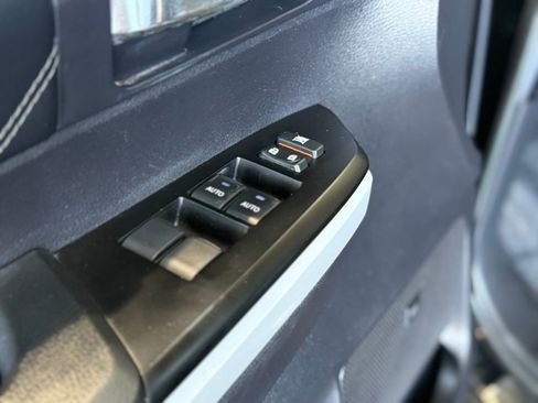 Used 2020 Toyota Tundra Platinum image 18
