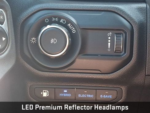 Used 2023 Jeep Wrangler Unlimited w/ Cold Weather Group AWD/4WD image 26