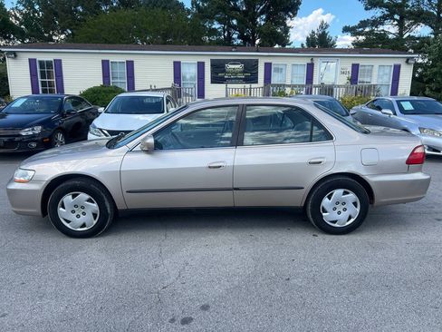 Used 2000 Honda Accord LX image 9