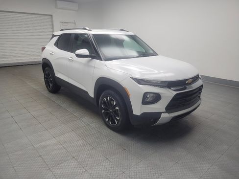 Used 2023 Chevrolet TrailBlazer LT AWD/4WD image 11