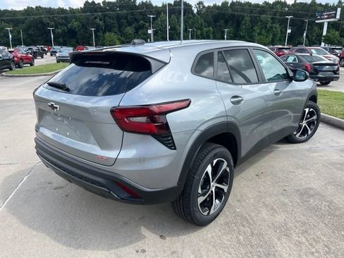 New 2026 Chevrolet Trax RS FWD image 7