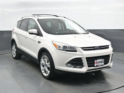 Used 2015 Ford Escape Titanium w/ Equipment Group 301A AWD/4WD image 4