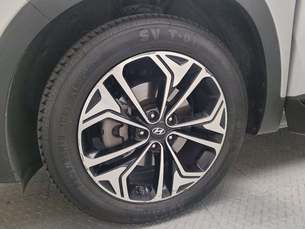 Used 2020 Hyundai Santa Fe Limited FWD image 31
