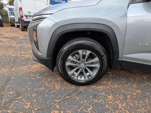 Used 2025 Chevrolet Equinox LT image 30