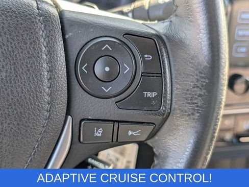 Used 2018 Toyota Corolla SE FWD image 20