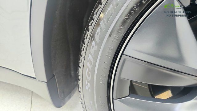 Used 2025 Tesla Model Y Long Range RWD image 68