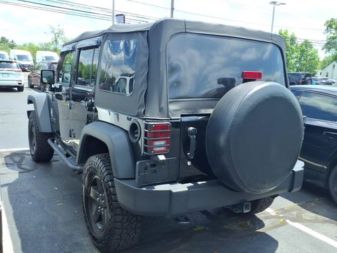 Used 2018 Jeep Wrangler Unlimited Sport S AWD/4WD image 4