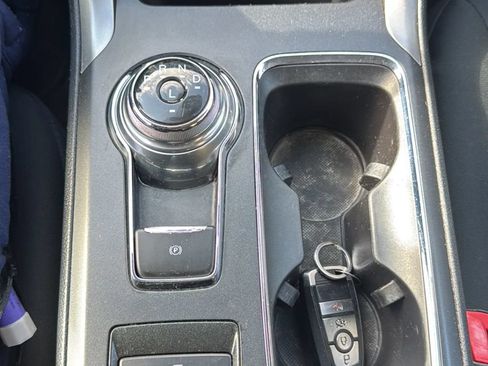 Used 2020 Ford Fusion SE FWD image 20