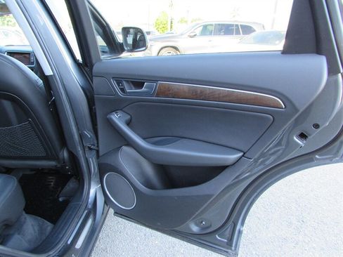 Used 2013 Audi Q5 2.0T Premium Plus w/ Premium Plus Pkg image 24