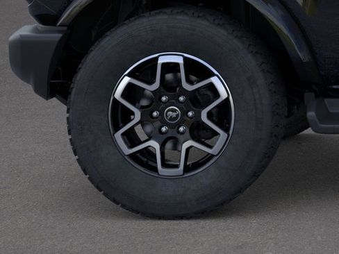 New 2025 Ford Bronco Outer Banks image 24