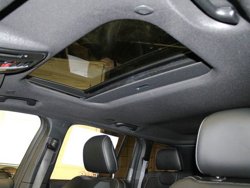 New 2025 Jeep Grand Cherokee Altitude image 24