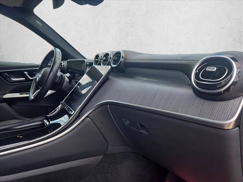 Certified 2023 Mercedes-Benz GLC 300 image 20