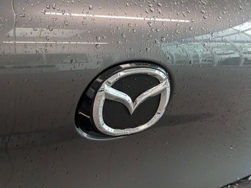 Used 2021 MAZDA MAZDA3 s FWD image 10