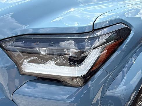 Used 2025 Toyota 4Runner Limited AWD/4WD image 13