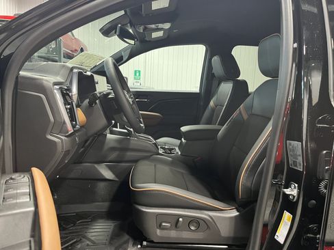 New 2026 GMC Canyon AT4 w/ Nightfall Essentials Package AWD/4WD image 11