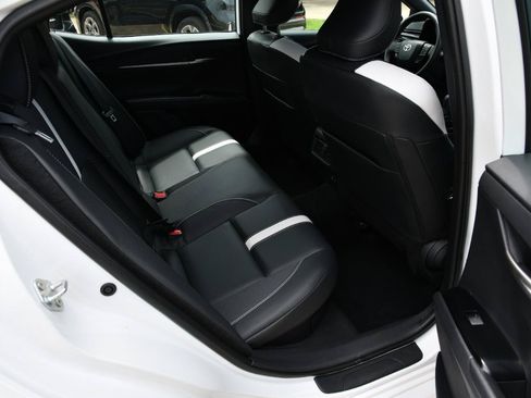 Used 2026 Toyota Camry SE FWD image 29
