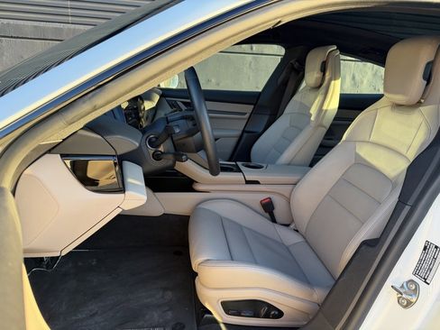 Certified 2025 Porsche Taycan 4S image 5