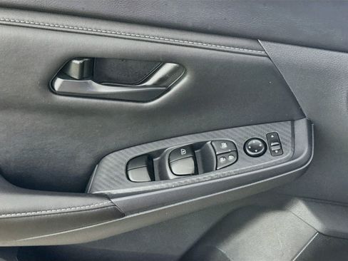 Used 2024 Nissan Sentra S FWD image 18
