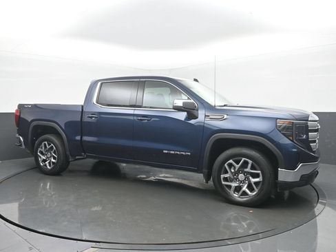 Used 2023 GMC Sierra 1500 SLE AWD/4WD image 7