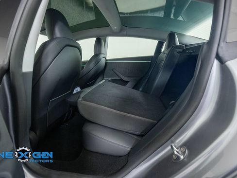 Used 2025 Tesla Model 3 Long Range AWD/4WD image 25