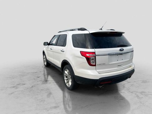 Used 2014 Ford Explorer Limited w/ Equipment Group 301A AWD/4WD image 4