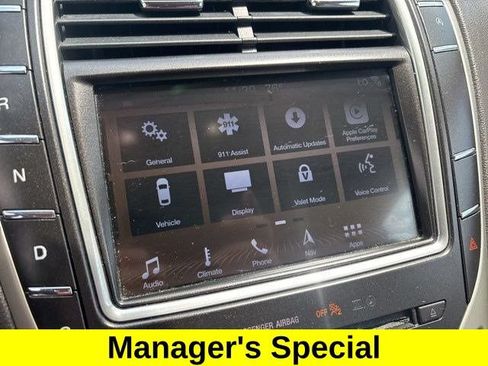 Used 2019 Lincoln Nautilus Select AWD/4WD image 22
