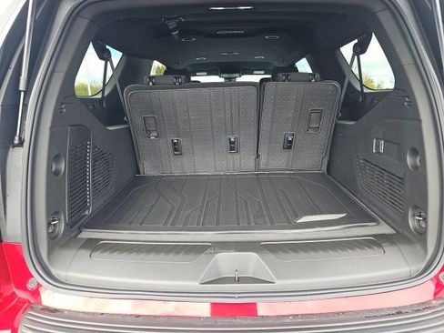 New 2026 Chevrolet Suburban LS image 11