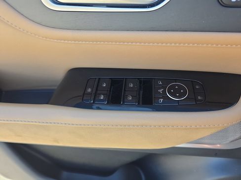 Used 2025 INFINITI QX80 Sensory AWD/4WD image 27