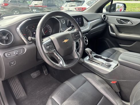 Used 2019 Chevrolet Blazer LT w/ Sound & Technology Package AWD/4WD image 4