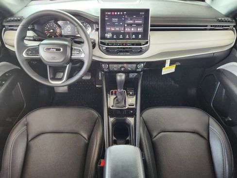Used 2025 Jeep Compass Limited AWD/4WD image 26