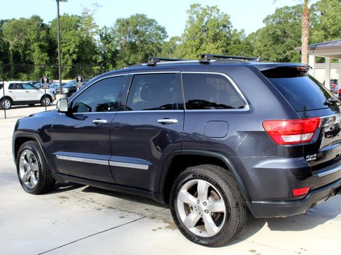 Used 2013 Jeep Grand Cherokee Limited w/ Advance Technology Group image 20
