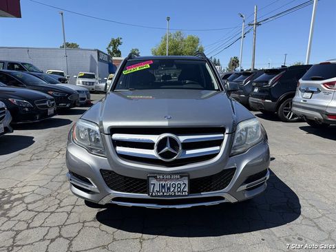 Used 2015 Mercedes-Benz GLK 350 4MATIC image 2
