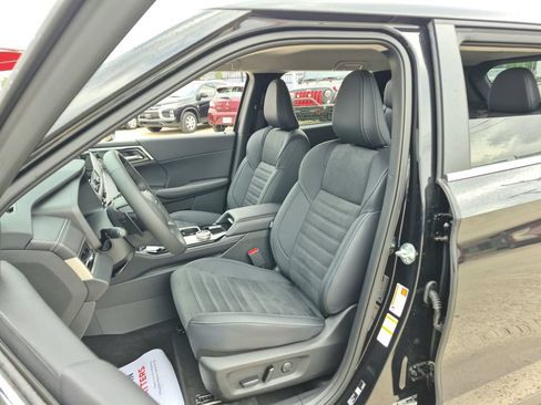 New 2026 Mitsubishi Outlander SE FWD image 10