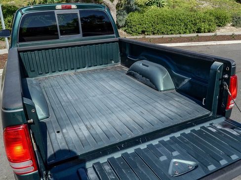 Used 1998 Dodge Dakota SLT image 30