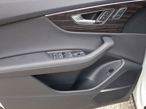 Certified 2023 Audi Q8 Premium Plus w/ Premium Plus Package image 13