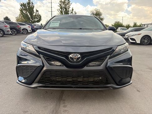 Used 2021 Toyota Camry SE FWD image 2