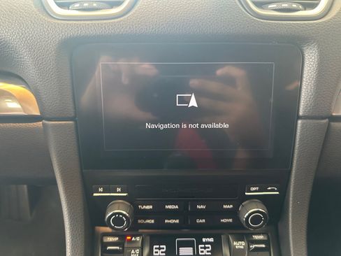 Used 2025 Porsche 718 Cayman S RWD image 20