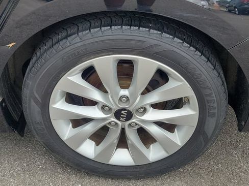 Used 2017 Kia Optima LX FWD image 9