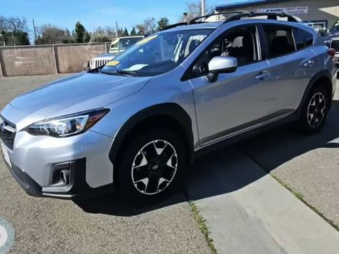 Used 2019 Subaru Crosstrek 2.0i Premium image 1