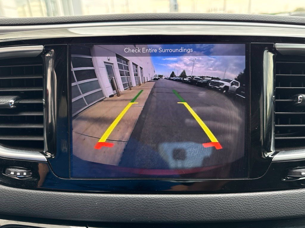 Used 2018 Chrysler Pacifica Touring Plus w/ S Appearance Package FWD image 20